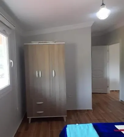 Cam Alti Cay Bahcesi Apartment
