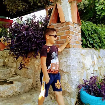 Cam Alti Cay Bahcesi Muğla